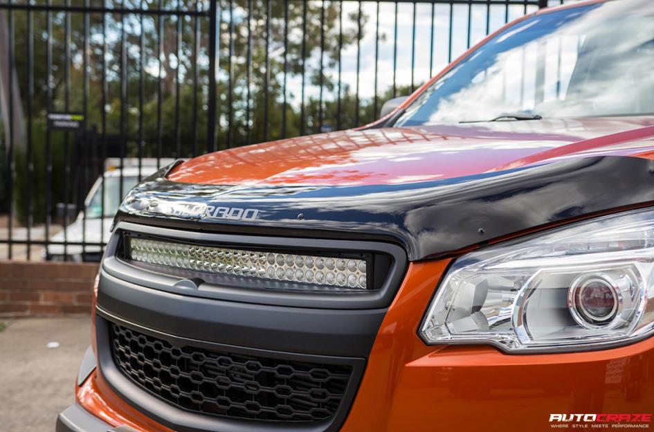 HOLDEN COLORADO COUPLER BLACK MACHINED WITH DARK TINT